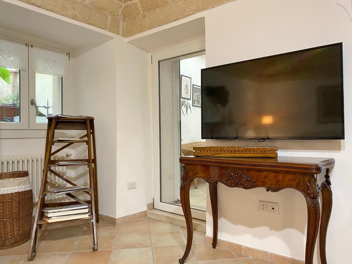 La Dimora Del Mercante - Puglia Mia Apartments Monopoli Buitenkant foto